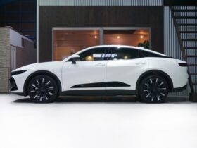
									TOYOTA Crown CrossOver RS Advanced White 2023′ F7MQ4 full								