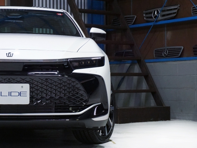 TOYOTA Crown CrossOver RS Advanced White 2023′ F7MQ4