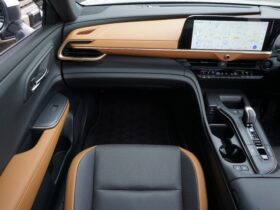 
									TOYOTA Crown CrossOver RS Advanced White 2023′ F7MQ4 full								