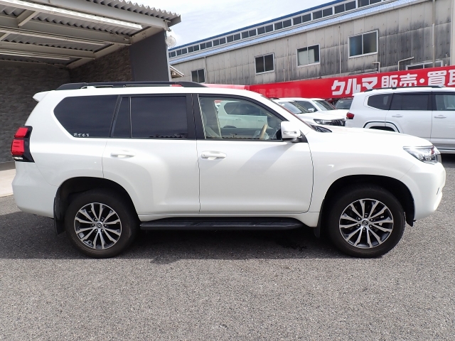 TOYOTA Land Cruiser Prado TX L Package Sunroof 7 Seater Pearl White 2021′ F7MR4