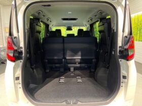 
									TOYOTA Noah G Pearl White 2023′ F7UVE full								