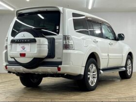 
									MITSUBISHI Pajero Super Exceeded Pearl White 2011′ F7V1V full								