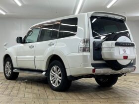 
									MITSUBISHI Pajero Super Exceeded Pearl White 2011′ F7V1V full								