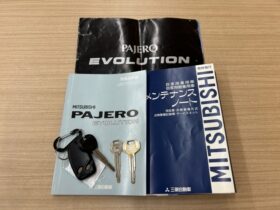 
									MITSUBISHI Pajero Evolution White 1998′ F7VR8 full								