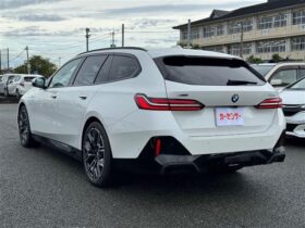 
									BMW 5 Series 523d xDrive M Sport White 2025′ F7YS5 full								