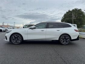 
									BMW 5 Series 523d xDrive M Sport White 2025′ F7YS5 full								