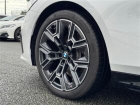 
									BMW 5 Series 523d xDrive M Sport White 2025′ F7YS5 full								