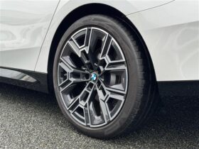 
									BMW 5 Series 523d xDrive M Sport White 2025′ F7YS5 full								
