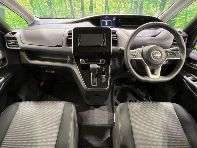 NISSAN Serena Highway Star V Pearl White 2021′ F7ZTE