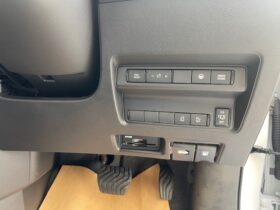 
									NISSAN Serena e-POWER Highway Star V White/Black 2025′ F89OE full								
