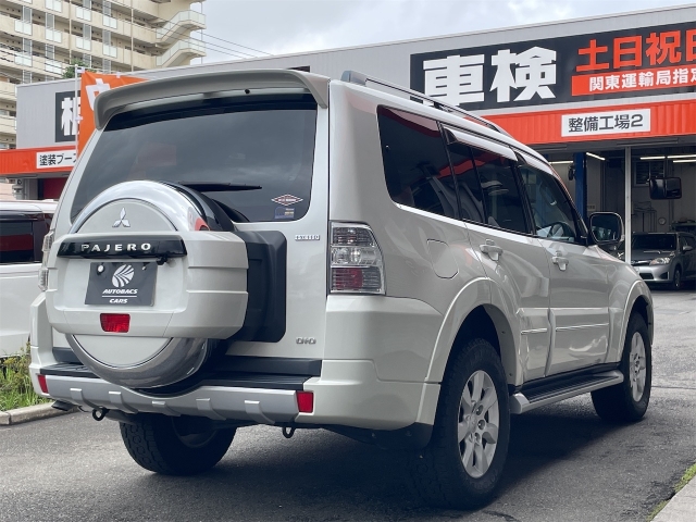 MITSUBISHI Pajero Exceed Pearl White 2012′ F9RUI