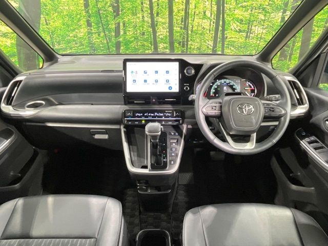 TOYOTA Noah S-Z Black 2023′ F9ZV2