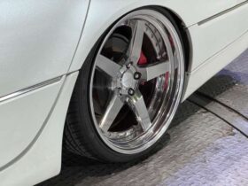 
									TOYOTA Celsior eR Specifications Pearl White 2004′ FA082 full								