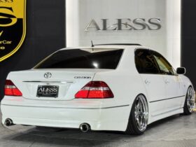 
									TOYOTA Celsior eR Specifications Pearl White 2004′ FA082 full								