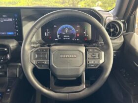 
									TOYOTA Land Cruiser Wagon VX Black 2024′ FA0LV full								