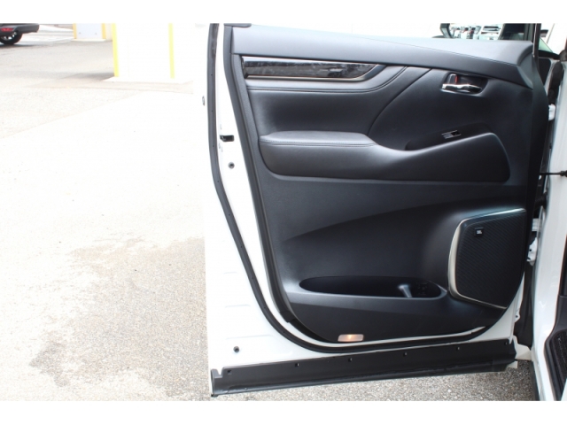 TOYOTA Alphard S C Package Pearl White 2022′ FA13Q