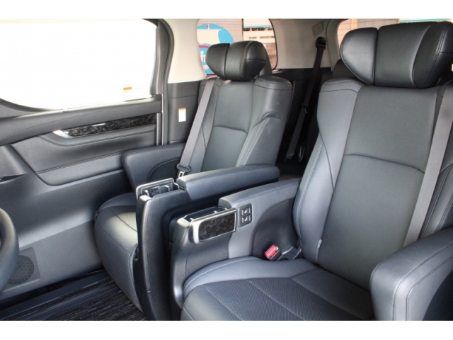 TOYOTA Alphard S C Package Pearl White 2020′ FA13Z