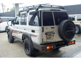 
									TOYOTA Land Cruiser Wagon AX White 2024′ FA19Y full								