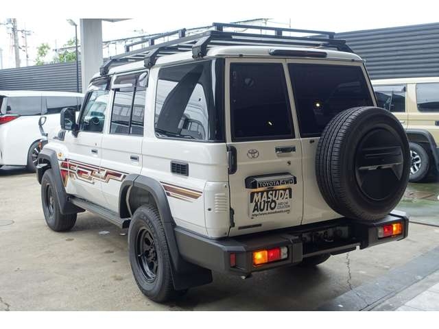 TOYOTA Land Cruiser Wagon AX White 2024′ FA19Y