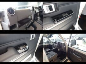 
									TOYOTA Land Cruiser Wagon AX White 2024′ FA19Y full								