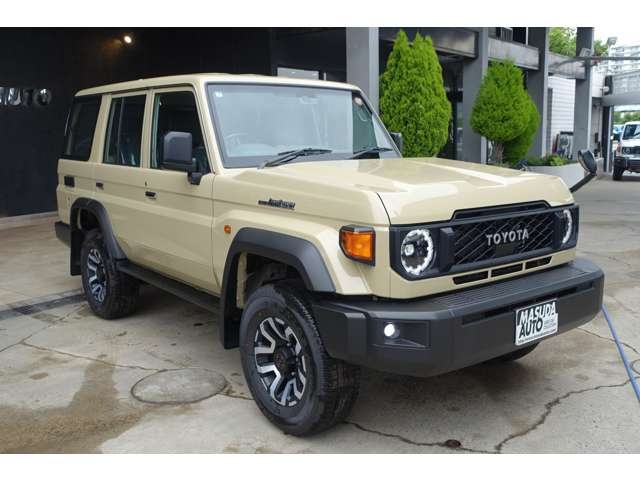 TOYOTA Land Cruiser Wagon AX Beige 2025′ FA1A2