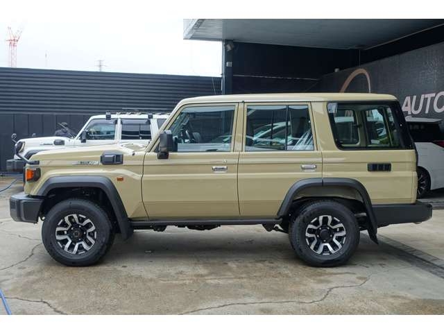 TOYOTA Land Cruiser Wagon AX Beige 2025′ FA1A2