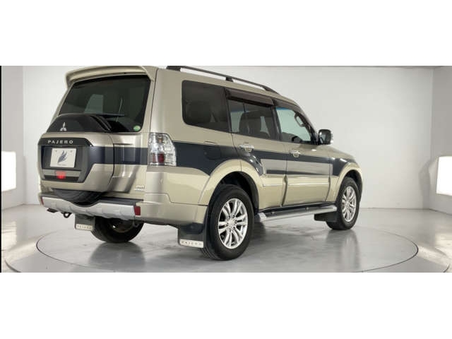 MITSUBISHI Pajero Super Exceeded Beige 2014′ FA1DX
