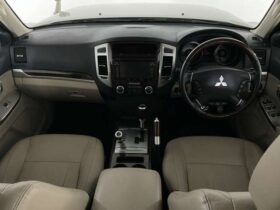 
									MITSUBISHI Pajero Super Exceeded Beige 2014′ FA1DX full								