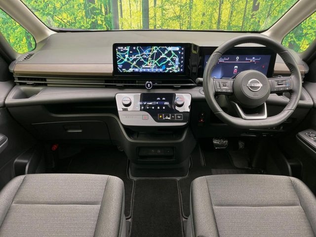 NISSAN Serena Highway Star V Pearl White 2023′ FA1K1