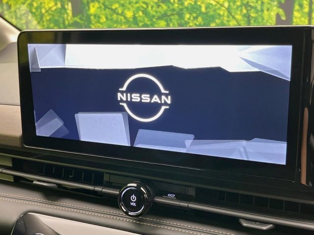 NISSAN Serena Highway Star V Pearl White 2023′ FA1K1