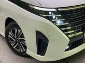 
									NISSAN Serena Highway Star V Pearl White 2023′ FA1K1 full								