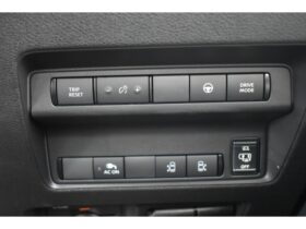 
									NISSAN Serena e-POWER Highway Star V Pearl White 2025′ FA1MF full								