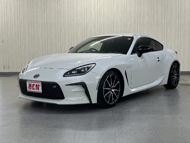 TOYOTA 86 SZ Pearl White 2022′ FA3FR