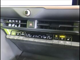 
									TOYOTA Crown Sport Z Pearl White 2024′ FA469 full								