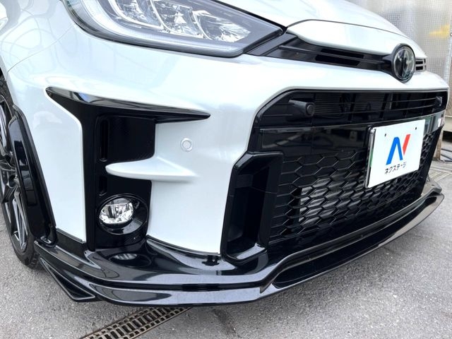 TOYOTA Yaris RZ High Performance Pearl White 2021′ FA4L2
