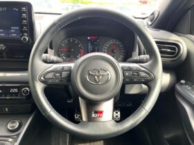 
									TOYOTA Yaris RZ High Performance Pearl White 2021′ FA4L2 full								