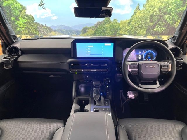 TOYOTA Land Cruiser Wagon VX Pearl White 2024′ FA4L5