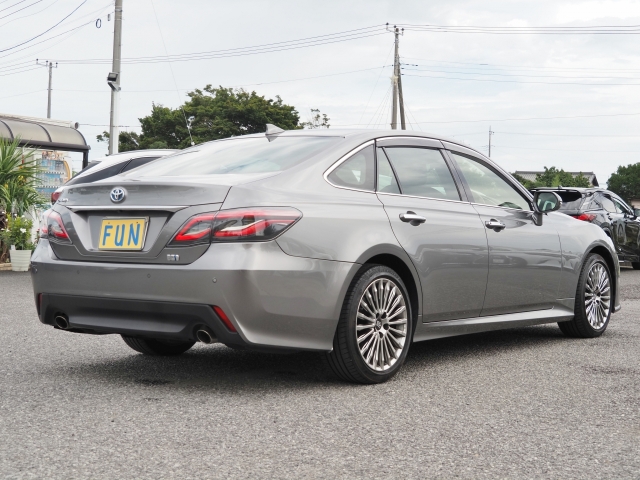 TOYOTA Crown S Gray 2021′ FBWWB