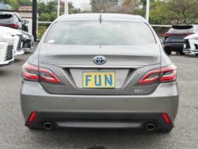 
									TOYOTA Crown S Gray 2021′ FBWWB full								