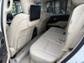 
									TOYOTA Land Cruiser Wagon ZX Pearl White 2024′ FBWZX full								