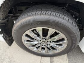 
									TOYOTA Land Cruiser Wagon ZX Pearl White 2024′ FBWZX full								