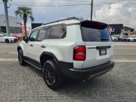 
									TOYOTA Land Cruiser Wagon VX First Edition Pearl White 2024′ FBX16 full								