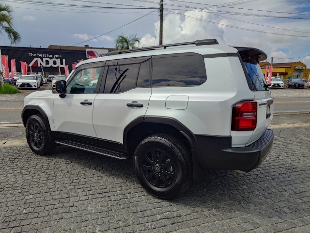 TOYOTA Land Cruiser Wagon VX First Edition Pearl White 2024′ FBX16