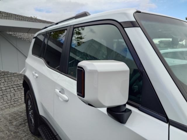 TOYOTA Land Cruiser Wagon VX Pearl White 2024′ FBX18