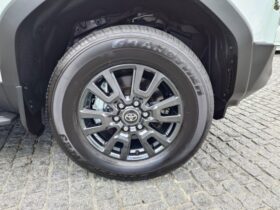 
									TOYOTA Land Cruiser Wagon VX Pearl White 2024′ FBX18 full								