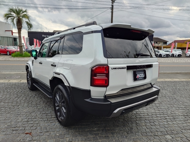 TOYOTA Land Cruiser Wagon ZX Pearl White 2024′ FBX1K
