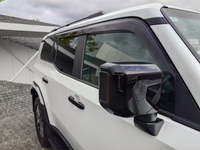 TOYOTA Land Cruiser Wagon ZX Pearl White 2024′ FBX1K