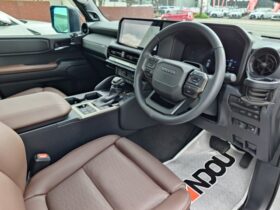 
									TOYOTA Land Cruiser Wagon ZX Pearl White 2024′ FBX1K full								
