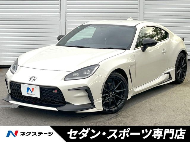 TOYOTA 86 RZ Pearl White 2024′ FC4U1