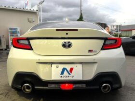 
									TOYOTA 86 RZ Pearl White 2024′ FC4U1 full								